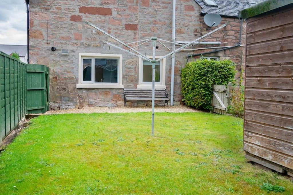 Ferienhaus 2 Bedroom Luxury Close To River Ness Inverness